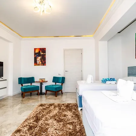 Apartment Deja Blue White Tower *